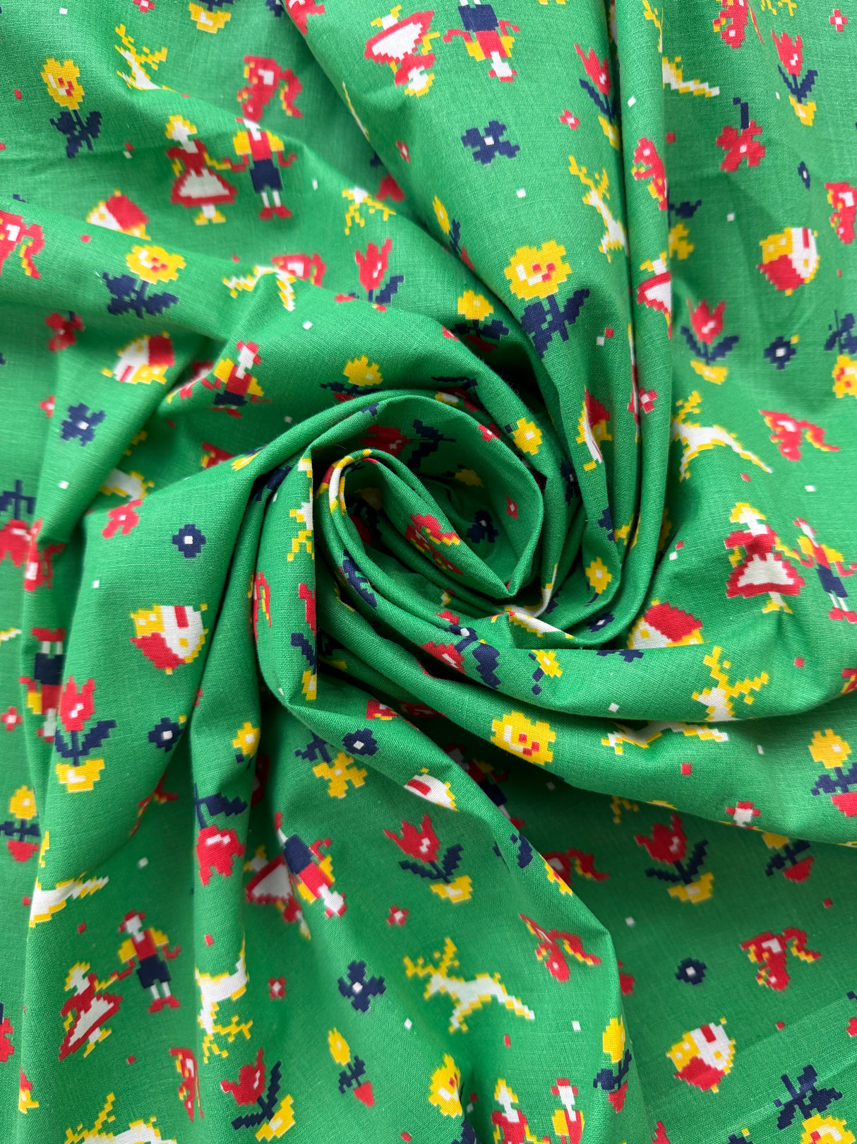 1960’s Dutch Novelty Print Green Cotton Fabric - P259
