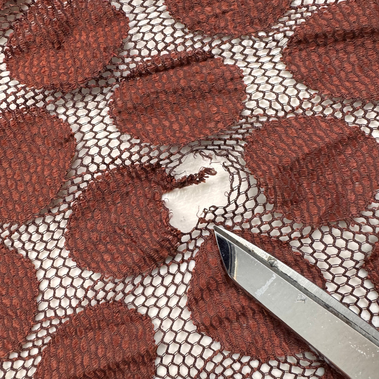 1970’s Mesh brown circles synthetic blend fabric (P100)