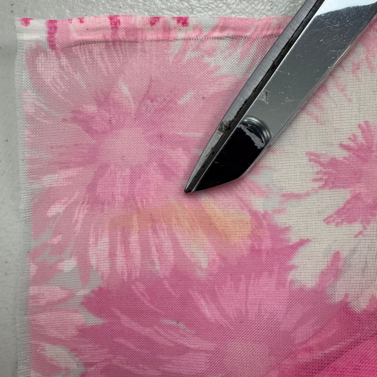 1970’s Pink Sheer Floral Polyester fabric (P105)