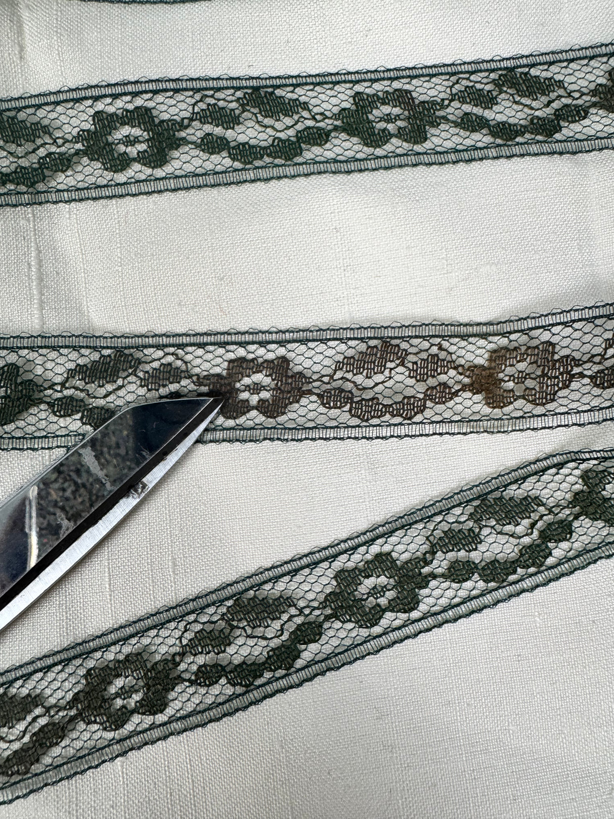 1970’s Hunter Green Hem Lace - BTY