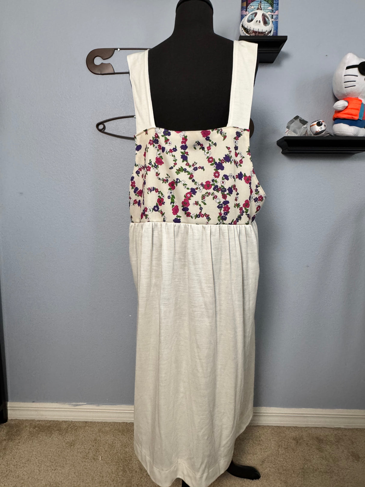 1960’s style Floral Print Jumper Dress with Pockets - 2XL