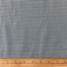 1970’s Dark Grey Tiny Houndstooth Suiting Fabric