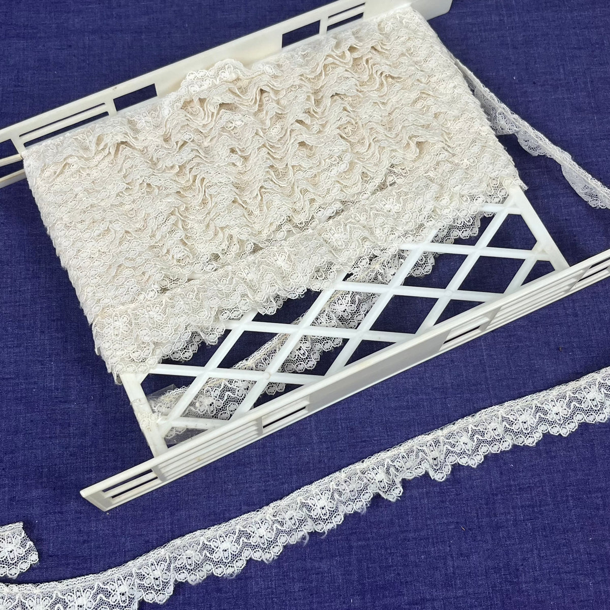 Scallop Ruffle Edge 1970’s Cream Scallop Floral Edge Ruffle Lace - Nylon - BTY – Backroom Finds