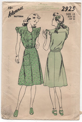 1940's Advance One Piece Dress with Tucked Blouse, Flutter Cap Sleeves and Pocket - bust 30