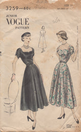 1940's Vogue One Piece Dress with Shirred Waist, Godets and Shirred Sleeve - Bust 30" - No. 3259