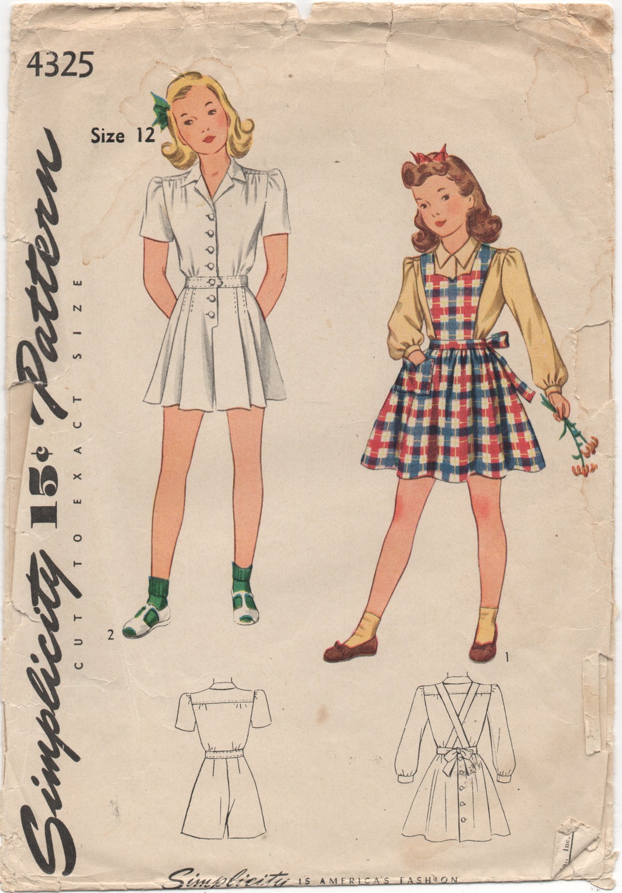 1940's Simplicity Playsuit with pleated shorts and Apron - Bust 30" - No. 4325