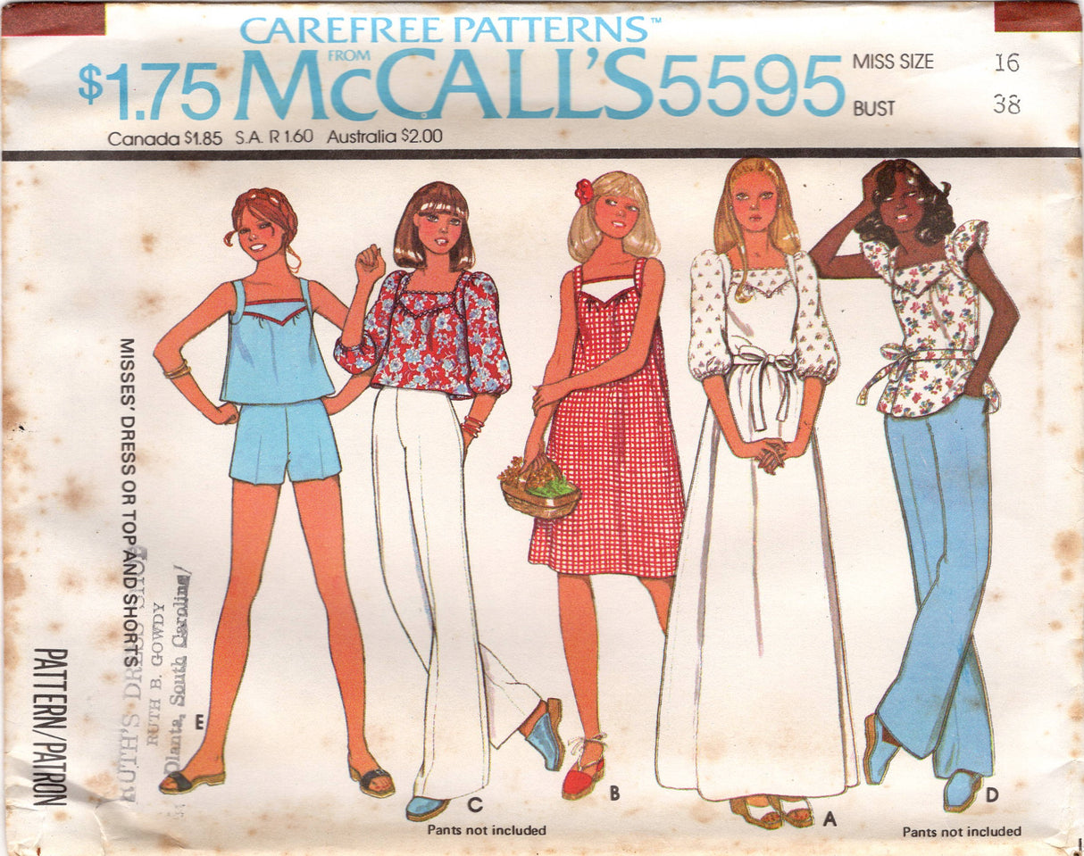 1970's McCall's Yoked Peasant Blouse with Large Sleeves or Ruffle and Square Neckline and Shorts pattern - Bust 31.5-38" - No. 5595