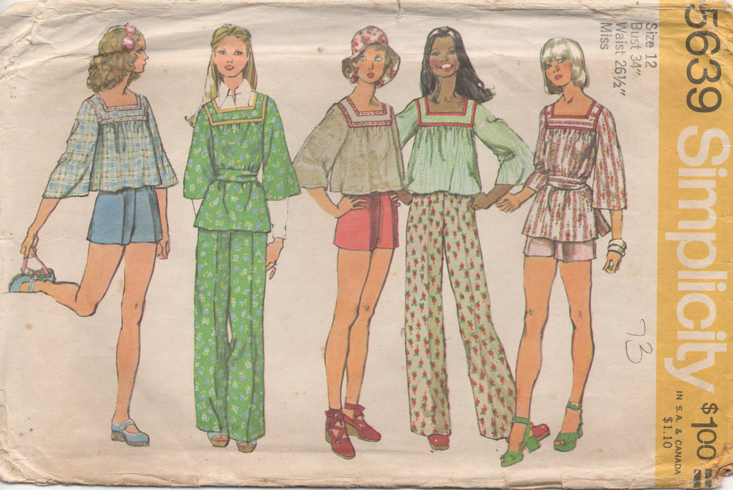 1970's Simplicity Pullover Peasant and Square neckline Tops, High Waisted Shorts and Pants Pattern - Bust 34