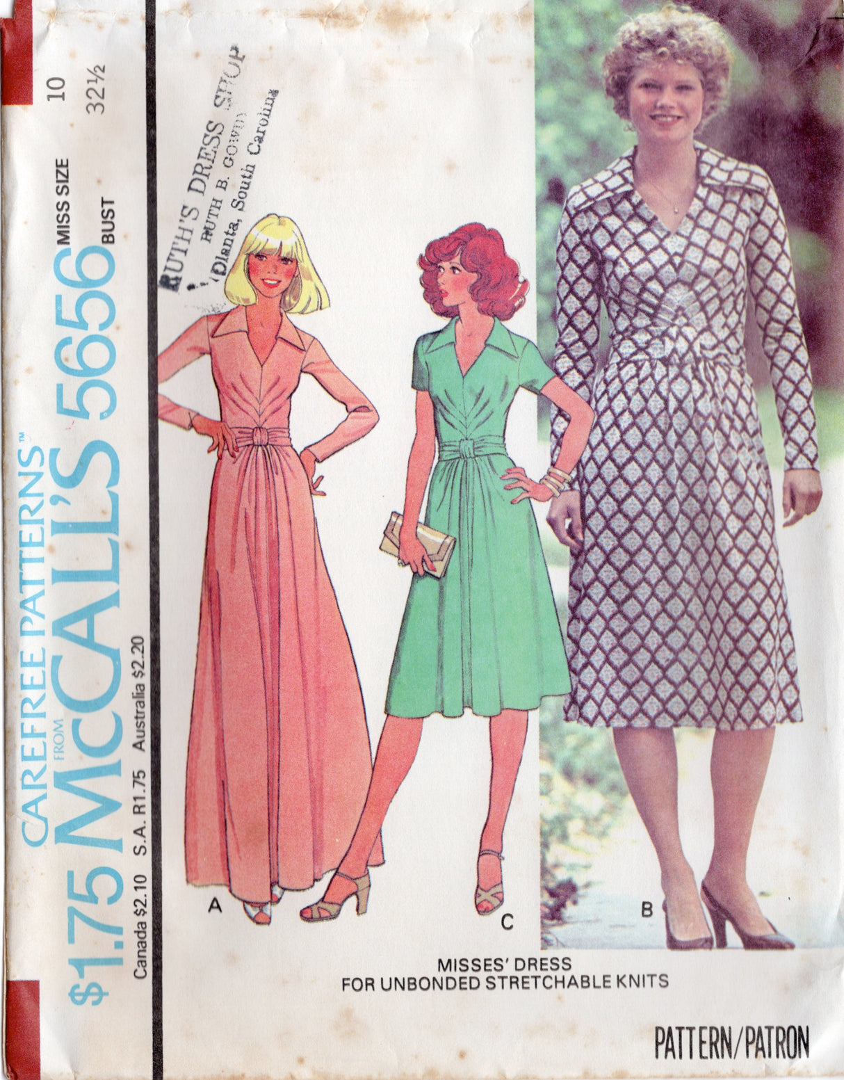 1970's McCall's Maxi Dress Tucked Waist detail and Large Collar - Bust 32.5-34" - No. 5656