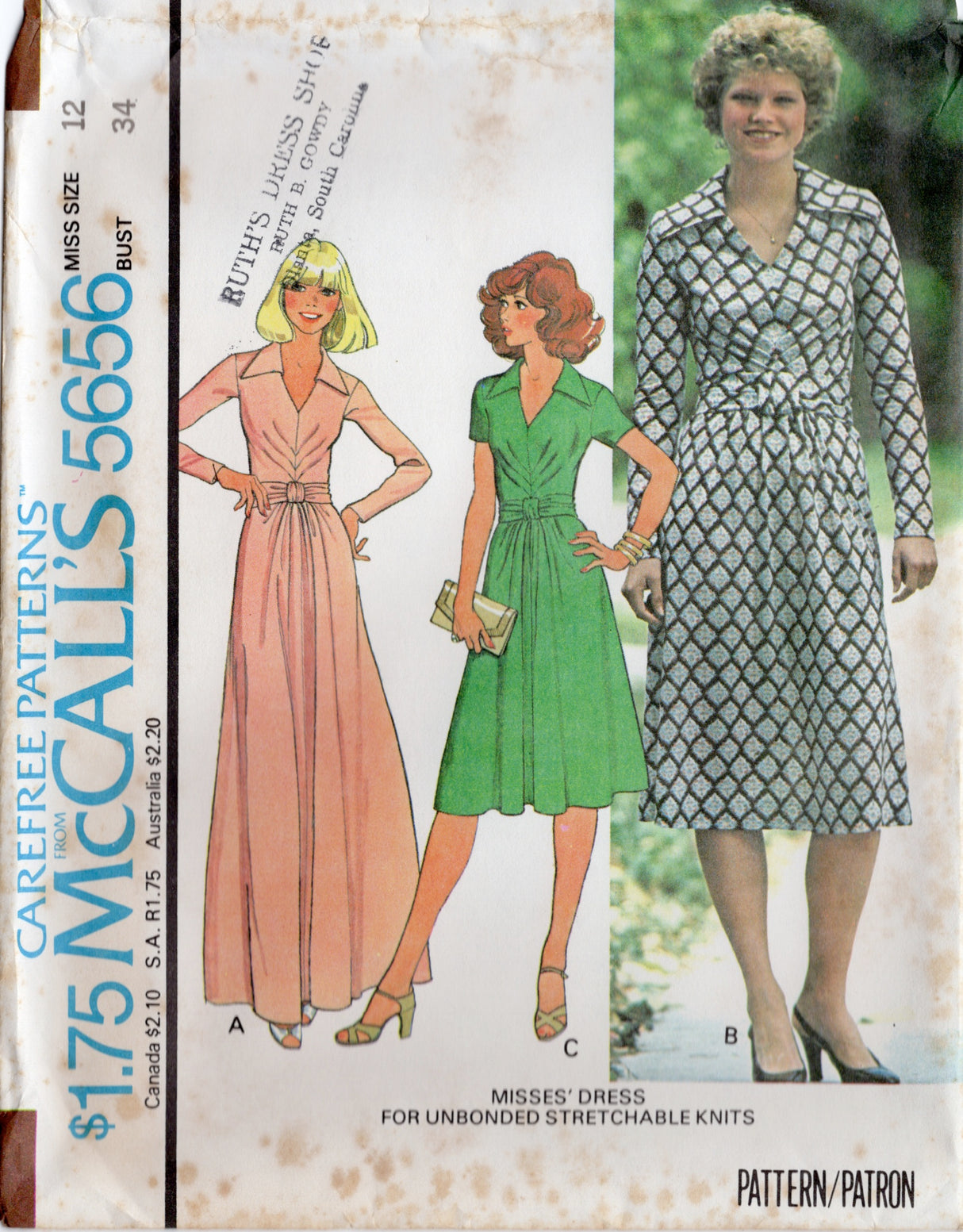 1970's McCall's Maxi Dress Tucked Waist detail and Large Collar - Bust 32.5-34" - No. 5656