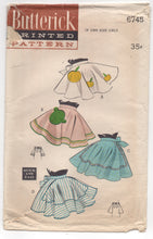 1950's Butterick Half Apron with Cactus or Apple Pocket - OS - No. 6745