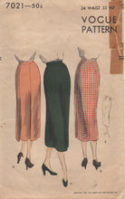1950's Vogue Straight Skirt with Back Panel - Waist 24" - No. 7021