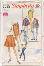 1970’s Simplicity Skirt, 3 Styles Straight, Pleated & Circle, Short or Midi - Waist 25.5" - No. 7595