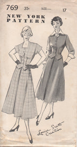 1950's New York Two Piece Dress with Drop Down Front and Double Collar - Bust 35" - No. 769