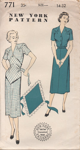 1950's New York Shirtwaist Dress with Triangular Yoke and Attachable Apron - Bust 32