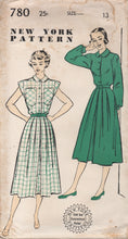1950's New York One Piece Dress with Oversize Breast Pockets and Box pleat skirt - Bust 31" - No.780