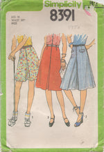 1970's Simplicity Culottes and Skirt Pattern with Large Pockets - Waist 30" - No. 8391