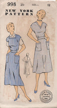 1950's New York Full Apron with Two Necklines, Pockets and Button Back - Bust 30" - No. 998