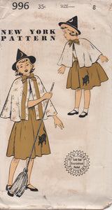 1940's New York Girl's Witch Costume with Hat and Cat and moon appliques - Bust 26" - UC/FF - No. 996