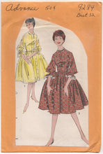 1960's Advance One Piece Dress with Peter Pan Collar and Push Up Sleeves - Bust 32" - UC/FF - No. 9284