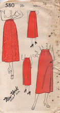 1940's New York Straight Skirt with optional darting - Waist 26" - UC/FF - No. 580