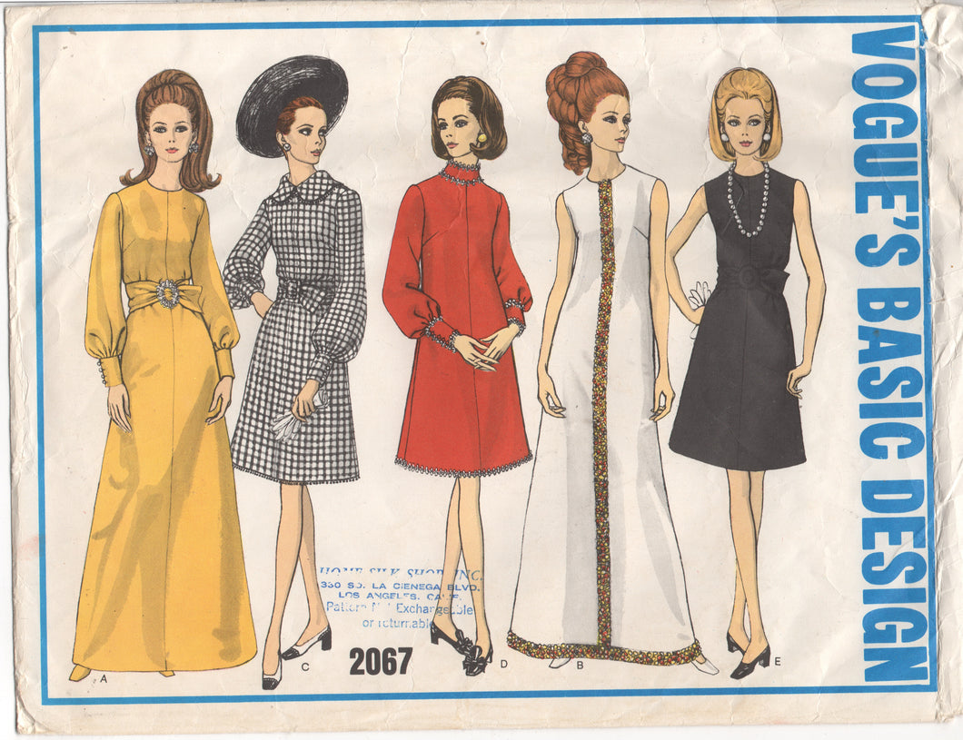 1960's Vogue Basic Design Maxi or Midi Dress with Long or No Sleeves - Bust 34