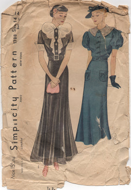 1930's Simplicity Evening Dress with Huge Butterfly Collar and Cuffs - Bust 32