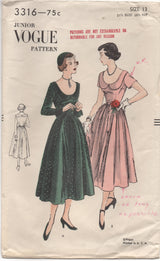 1950's Junior Vogue One Piece Dress with Deep Neckline and Scoop Collar - Bust 31.5" - No. 3316