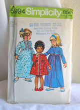 1970's Simplicity Girl's Nightgown and Robe Pattern - Chest 23" - no. 5994