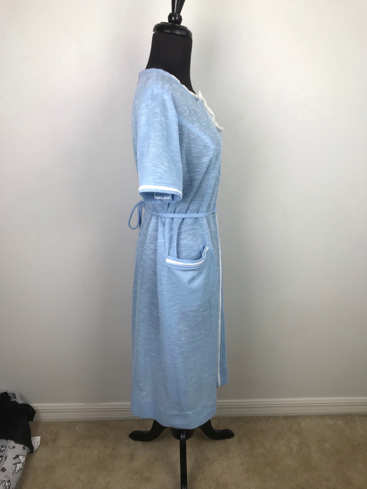 1970’s Knit House Dress with Pockets and Back Zip - L