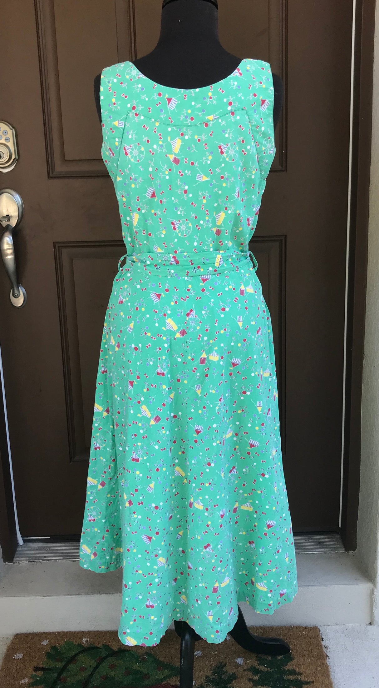 1950’s One Piece Dress with Novelty Circus print - Bust 35”